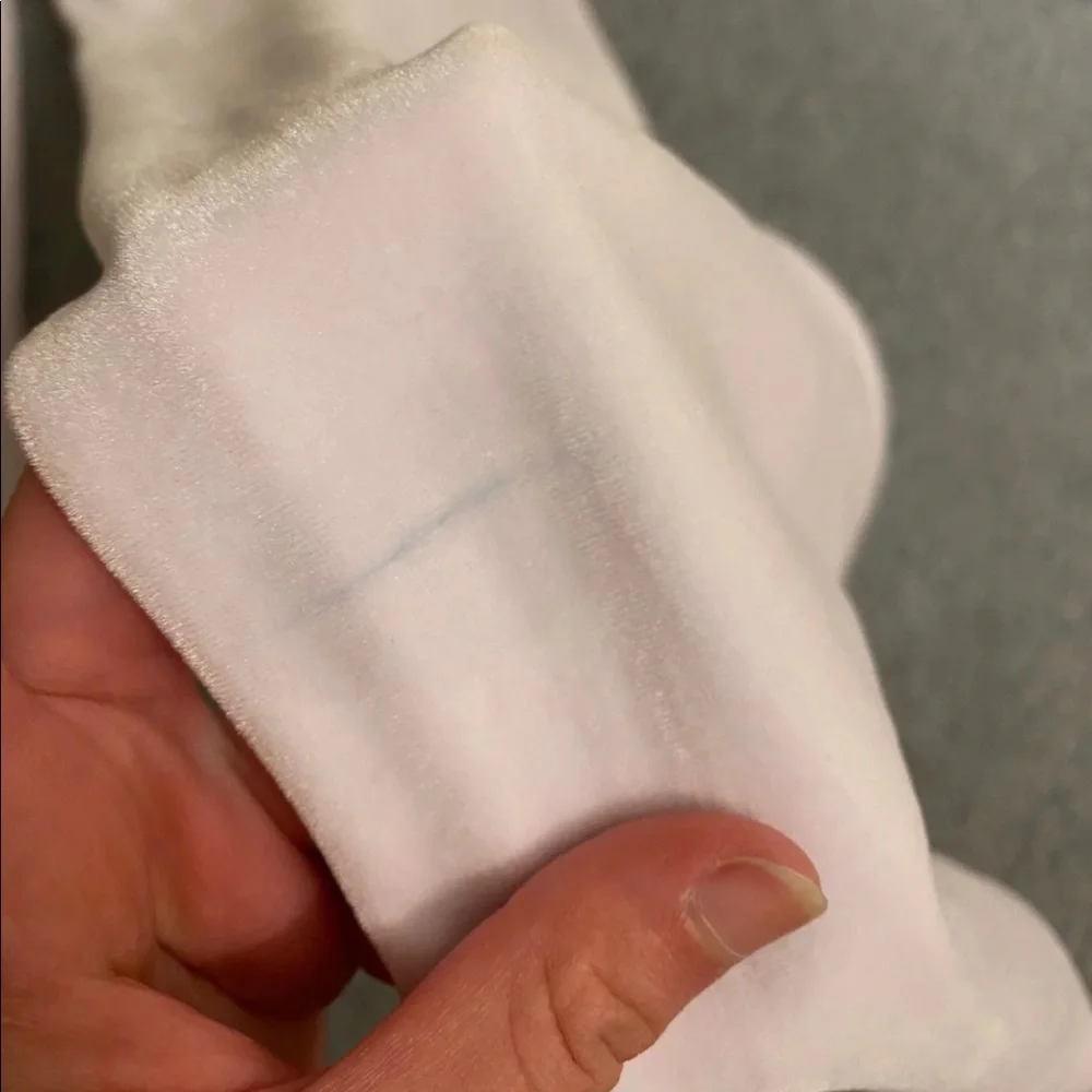 Hello Kitty Rhinestone Velour Set - Picture 9 of 9